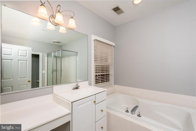 4912 WAPLE LN, Alexandria, VA 22304