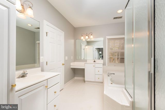 4912 WAPLE LN, Alexandria, VA 22304