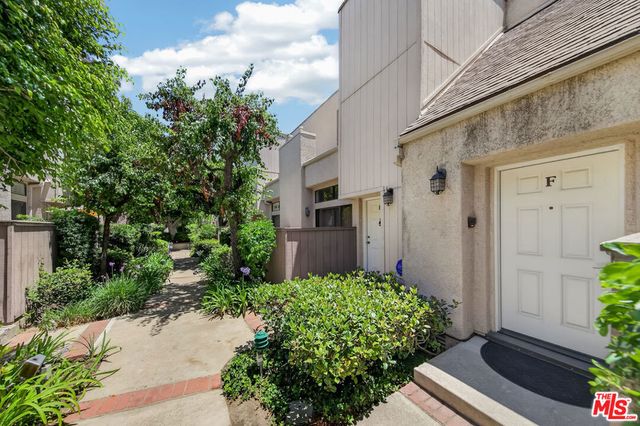 15173 Magnolia Boulevard F, Los Angeles, CA 91403