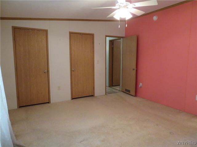 5455 Southwestern Boulevard 15, Hamburg, NY 14075