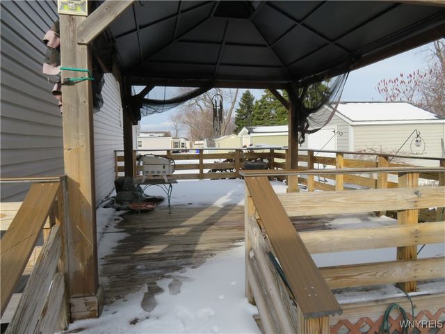 5455 Southwestern Boulevard 15, Hamburg, NY 14075