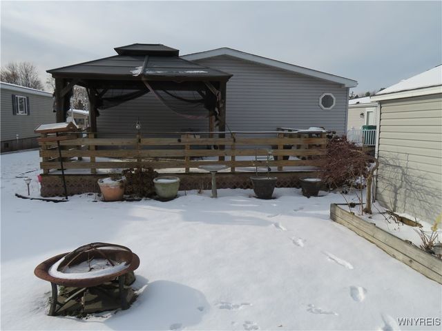 5455 Southwestern Boulevard 15, Hamburg, NY 14075