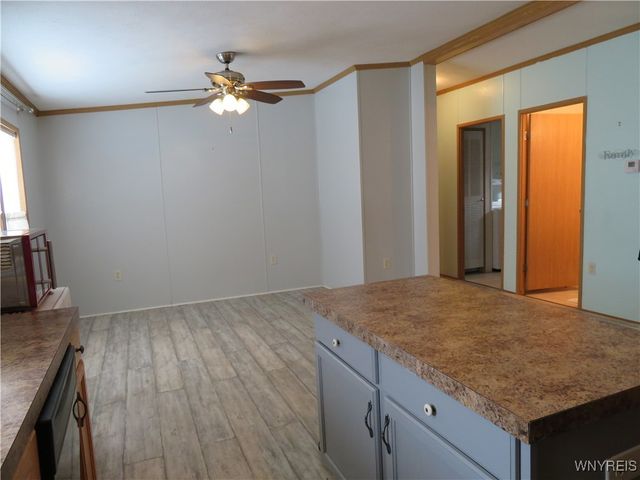 5455 Southwestern Boulevard 15, Hamburg, NY 14075