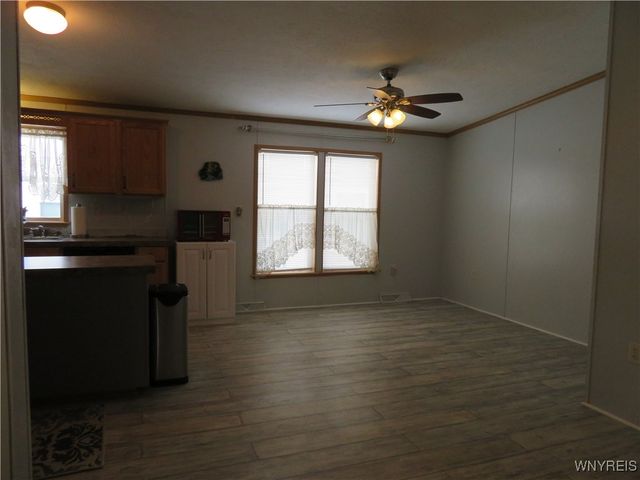 5455 Southwestern Boulevard 15, Hamburg, NY 14075