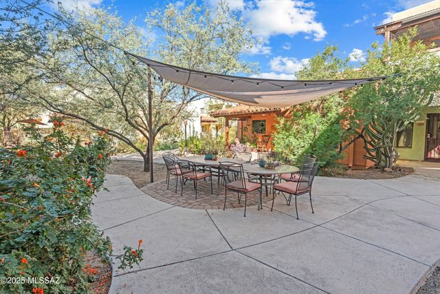 166 E Limberlost Dr Unit 202, Tucson, AZ 85705