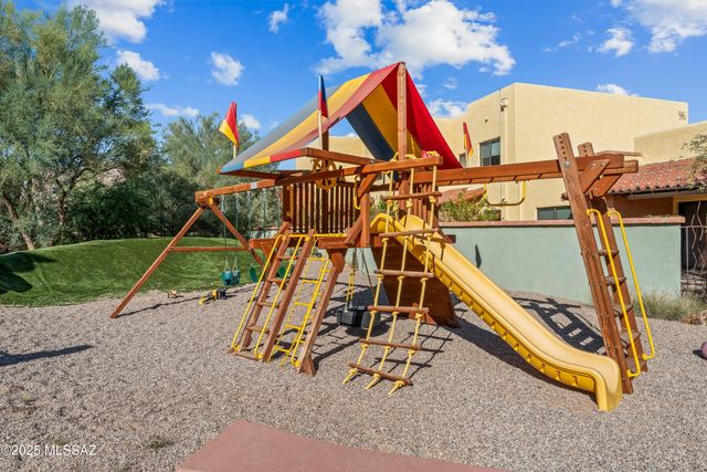 166 E Limberlost Dr Unit 202, Tucson, AZ 85705