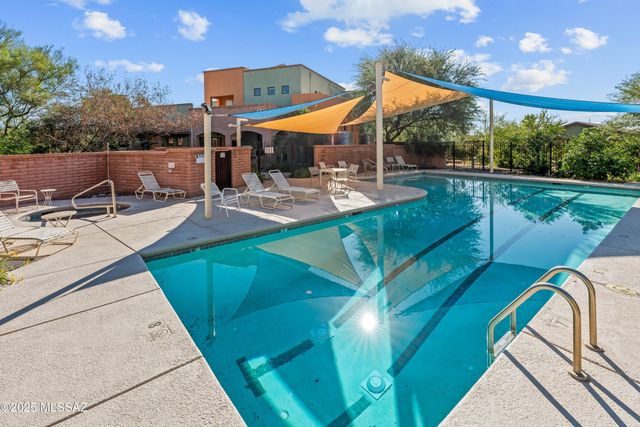 166 E Limberlost Dr Unit 202, Tucson, AZ 85705