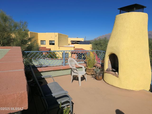 166 E Limberlost Dr Unit 202, Tucson, AZ 85705