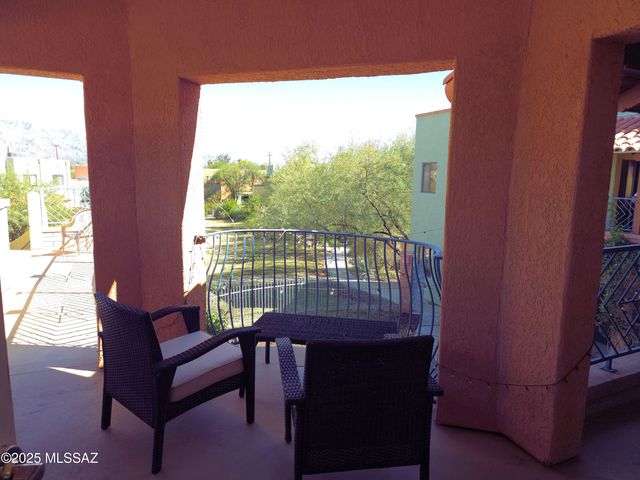 166 E Limberlost Dr Unit 202, Tucson, AZ 85705