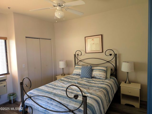 166 E Limberlost Dr Unit 202, Tucson, AZ 85705