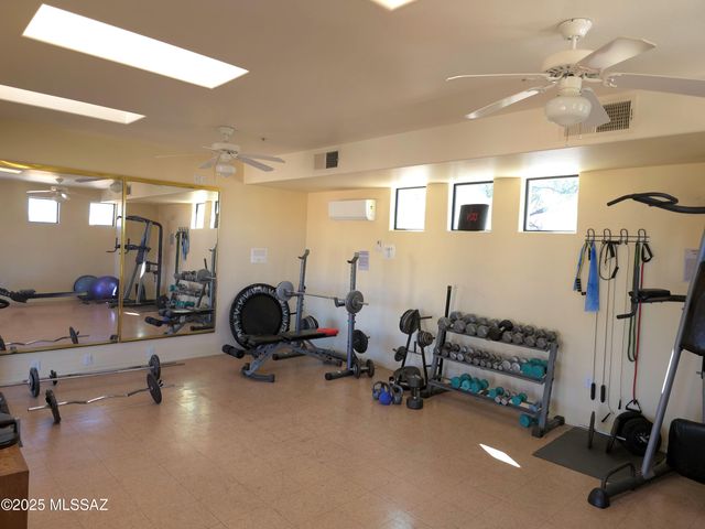 166 E Limberlost Dr Unit 202, Tucson, AZ 85705