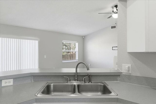 985 HIGHLAND CREST CIRCLE, Lake Wales, FL 33853