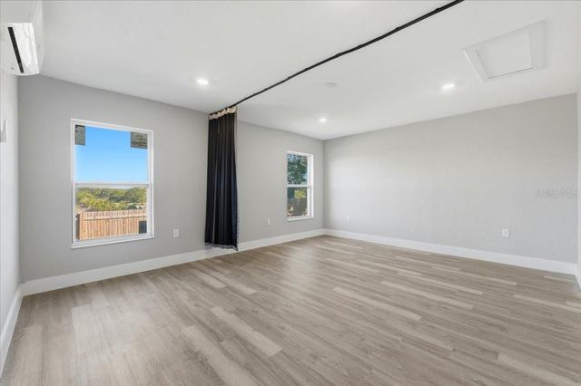 985 HIGHLAND CREST CIRCLE, Lake Wales, FL 33853