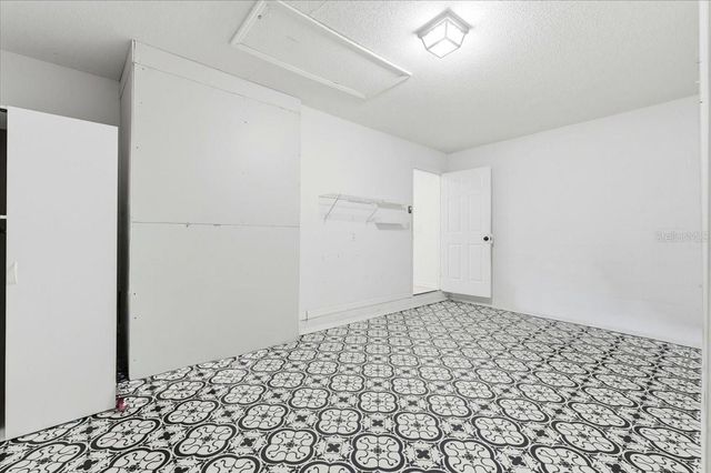 985 HIGHLAND CREST CIRCLE, Lake Wales, FL 33853