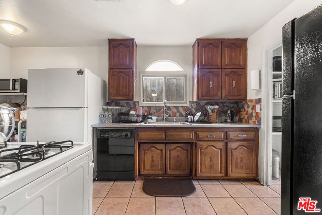 13748 Sunburst Street, Arleta, CA 91331