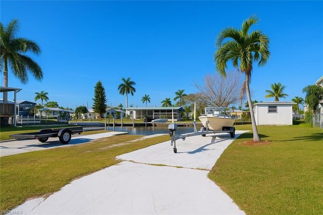 3859 Coconut DR, St. James City, FL 33956