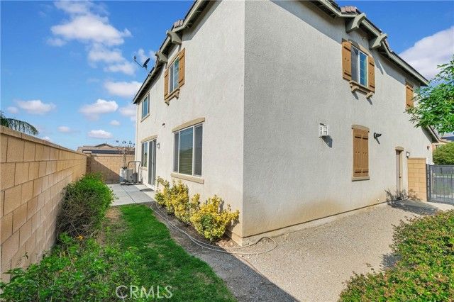 15457 Red Pepper Place, Fontana, CA 92336