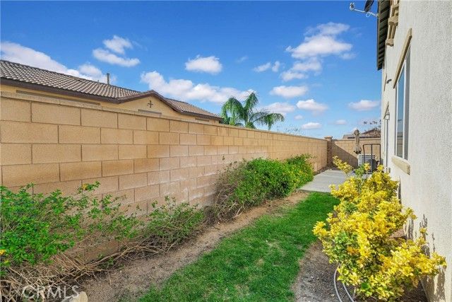 15457 Red Pepper Place, Fontana, CA 92336