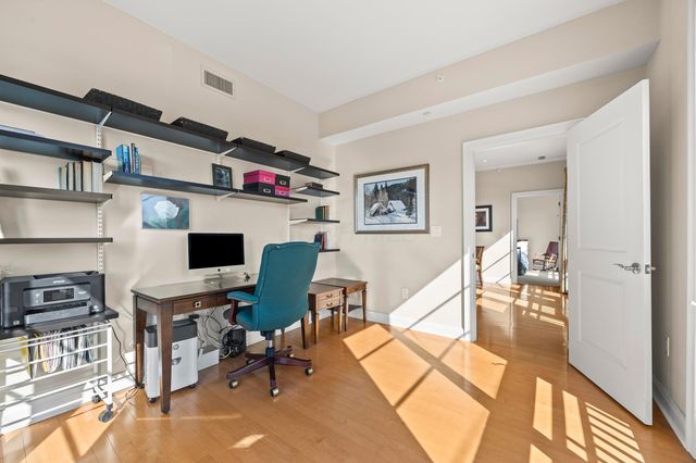 1475 W 3rd Avenue, 204, Columbus, OH 43212