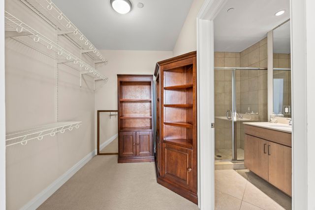 1475 W 3rd Avenue, 204, Columbus, OH 43212