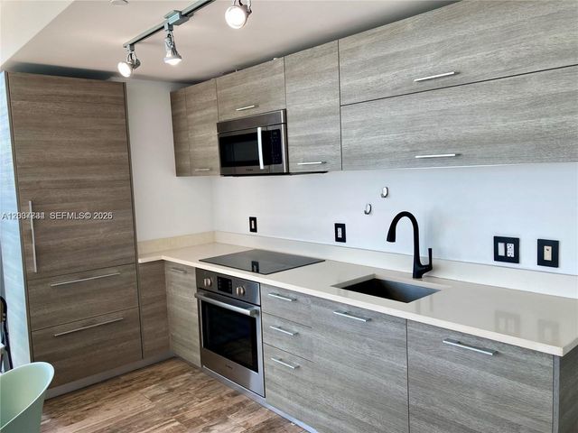 650 NE 32nd St 4408, Miami, FL 33137