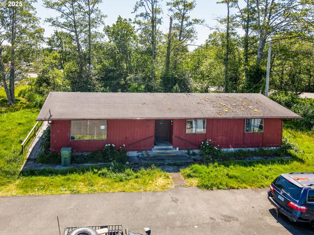 47 Ne SKIPANON Dr, Warrenton, OR 97146