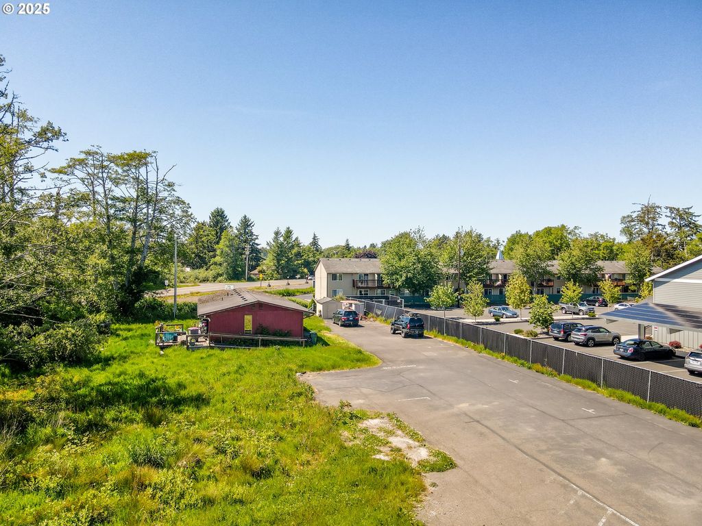 47 Ne SKIPANON Dr, Warrenton, OR 97146