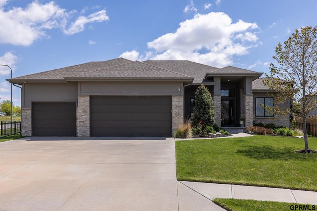 7855 S 194th Street, Gretna, NE 68028