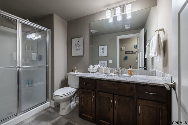 7855 S 194th Street, Gretna, NE 68028
