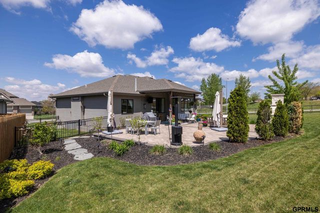 7855 S 194th Street, Gretna, NE 68028