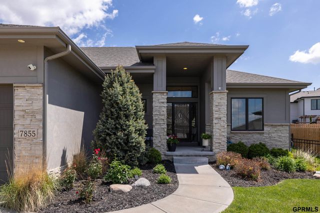 7855 S 194th Street, Gretna, NE 68028