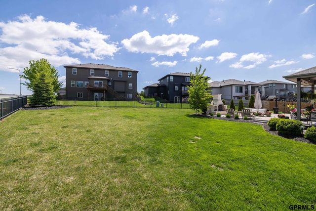 7855 S 194th Street, Gretna, NE 68028