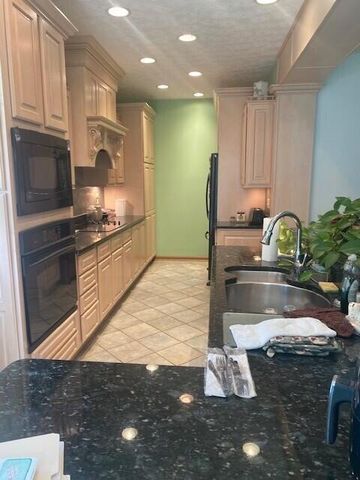 2035 Canterbury Court 2035 Canterbury Court, Troy, OH 45373