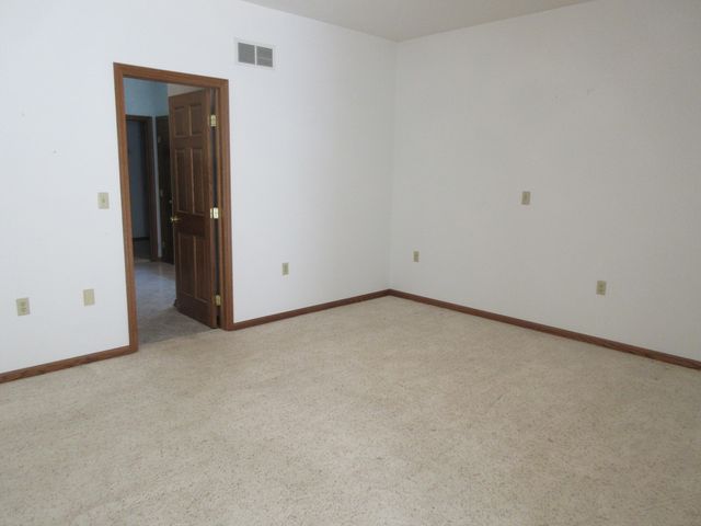 2035 Canterbury Court 2035 Canterbury Court, Troy, OH 45373