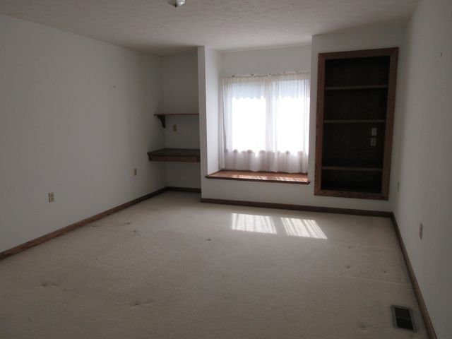 2035 Canterbury Court 2035 Canterbury Court, Troy, OH 45373