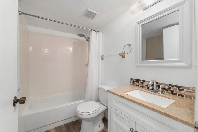 2715 NW 104TH COURT 1, Gainesville, FL 32606