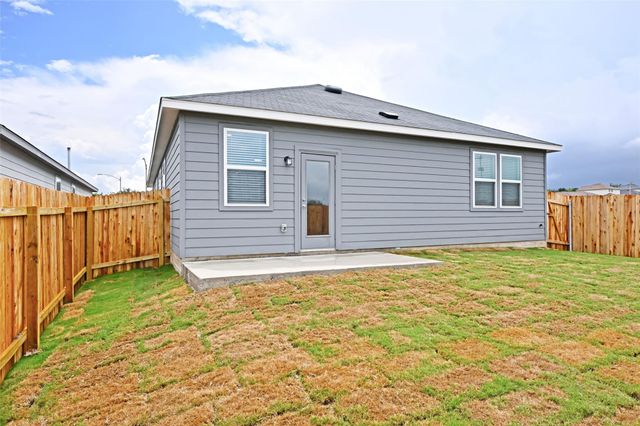 261 Elk Ave, San Marcos, TX 78666