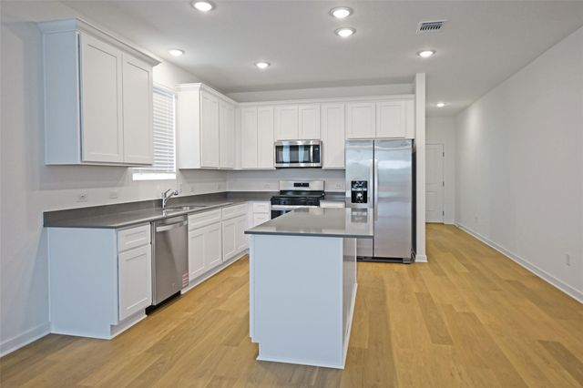 261 Elk Ave, San Marcos, TX 78666