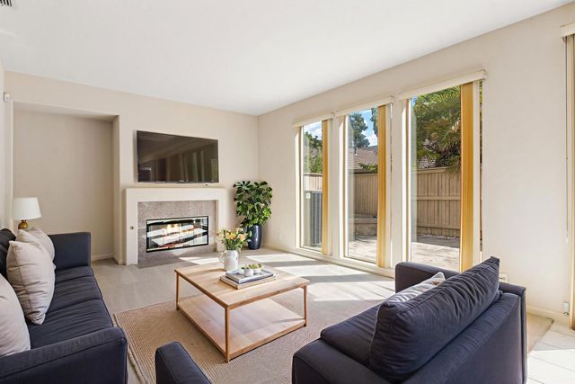 977 Coleman Ranch Way, Sacramento, CA 95831
