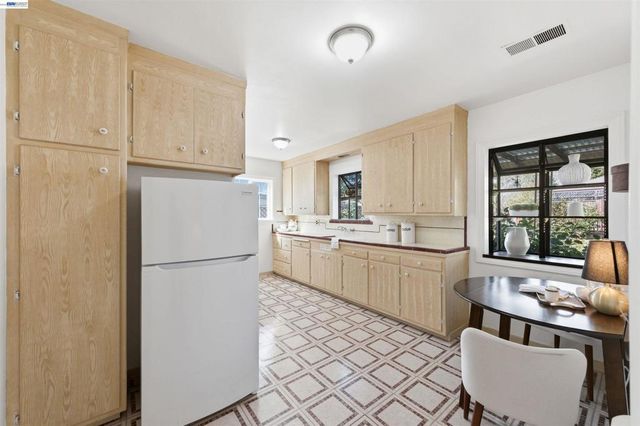 4164 4164 Seven Hills Rd, Castro Valley, CA 94546