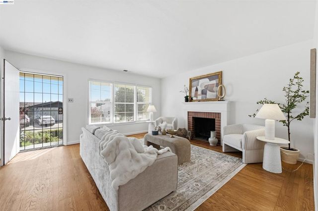 4164 4164 Seven Hills Rd, Castro Valley, CA 94546