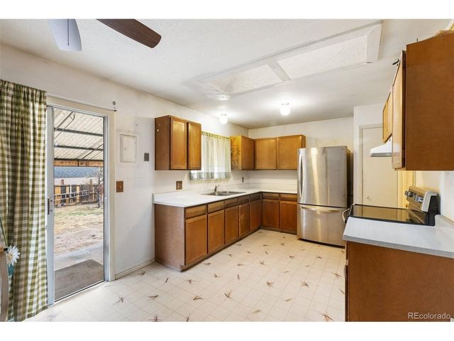 3418 Greenwood Cir, Colorado Springs, CO 80910