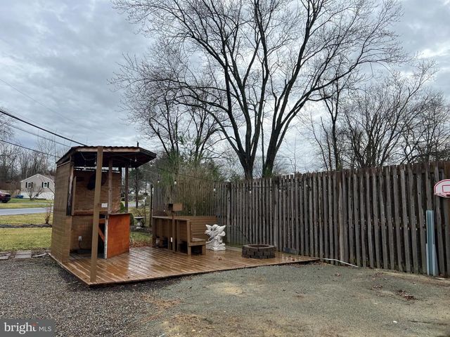 30 DUANE RD, Doylestown, PA 18901