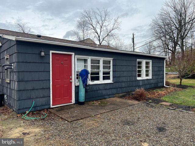 30 DUANE RD, Doylestown, PA 18901