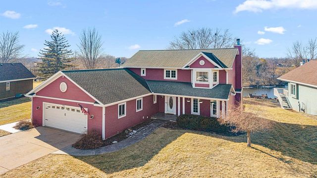 718 Stow Street, Horicon, WI 53032