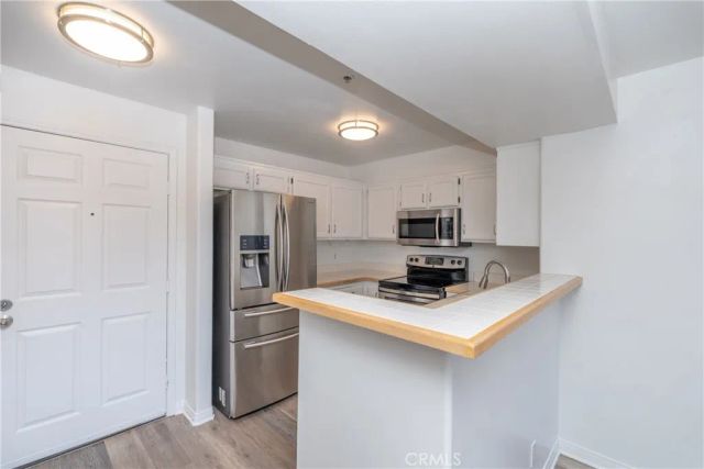 11410 Brookshire 319, Downey, CA 90241
