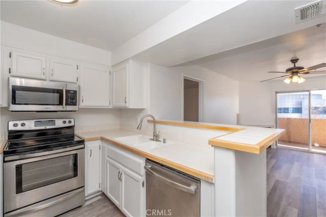 11410 Brookshire 319, Downey, CA 90241
