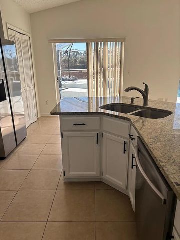 2916 DICKENS CIRCLE, Kissimmee, FL 34747