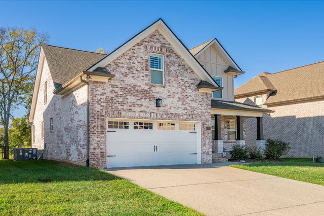 1016 Jackston Mack Way, Gallatin, TN 37066