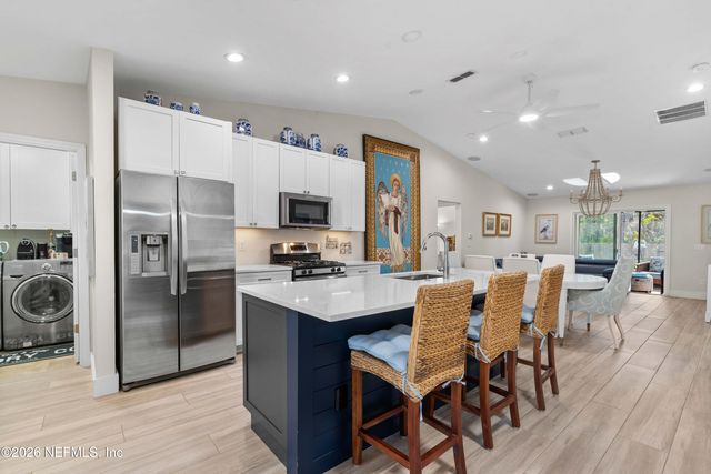 70 VESTAVIA Court, Jacksonville, FL 32081